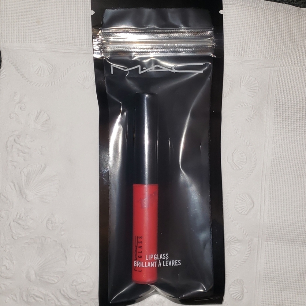 MAC Mini lip glass....  color Short & snappy